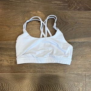 Lululemon lavender sports bra size 6